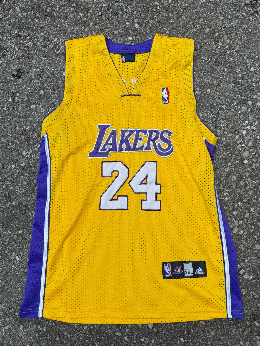 Vintage Kobe Bryant Los Angeles Lakers Yellow Basketball Jersey - Size XXL